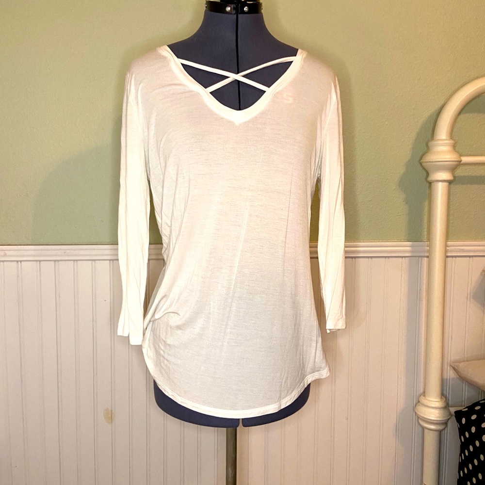 Soft cotton 1/3 sleeve shirt